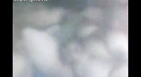 இளம் பெங்காலி பணிப்பெண் ஜினு இடம்பெறும் இந்திய ஆபாச வீடியோ 0 நிமிடம் 0 நொடி