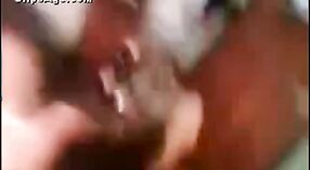 印度摩洛伊斯兰解放阵线在免费色情视频中与她的男朋友顽皮 4 敏 20 sec