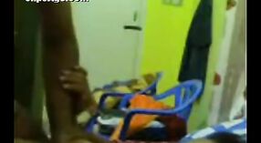 Le sexe mignon de Desi Bhabi Amateur avec Son Mari en Vidéo HD 1 minute 40 sec