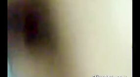 লাহোরের দেশি মেয়ে তার প্রেমিকের সাথে অন্তরঙ্গ মুক্ত পর্ন উপভোগ করে 3 মিন 50 সেকেন্ড