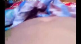 Vidéo de sexe indien mettant en vedette tante et fils dans du porno gratuit 2 minute 10 sec
