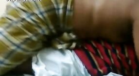Video de sexo indio con la esposa del vecino de Anjul y su chico gay 0 mín. 40 sec