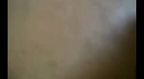 ಉಚಿತ ಎಂಎಂಎಸ್ ಹಗರಣದಲ್ಲಿ ತಮಿಳು ಆಂಟಿ ಒಳಗೊಂಡ ಭಾರತೀಯ ಸೆಕ್ಸ್ ವೀಡಿಯೊಗಳು 2 ನಿಮಿಷ 20 ಸೆಕೆಂಡು