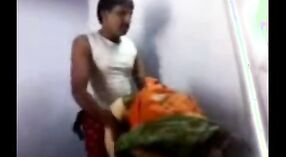 الهندي الجنس أشرطة الفيديو يضم جميلة ابن عم مع كبير الثدي 2 دقيقة 00 ثانية