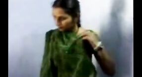 Videos de sexo indio con una hermosa prima con grandes tetas 3 mín. 40 sec