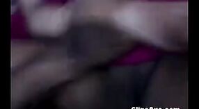 ಭಾರತೀಯ ಸೆಕ್ಸ್ ಚಲನಚಿತ್ರಗಳು ಒಳಗೊಂಡ ನಾಚಿಕೆ ದೆಹಲಿ ಹದಿಹರೆಯದ ಶಮ್ನಾ 1 ನಿಮಿಷ 30 ಸೆಕೆಂಡು