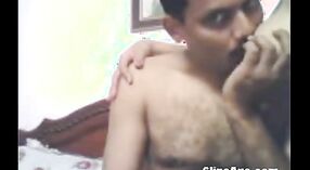Ấn độ cặp vợ chồng indulges trong webcam tình dục với free clips 4 tối thiểu 20 sn
