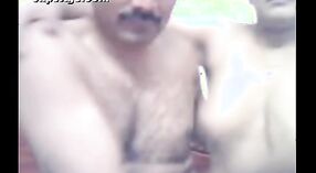 Pareja india se entrega al sexo por webcam con clips gratuitos 0 mín. 40 sec