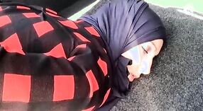 Pakistani wife gets fucked by her kinky lover in the great outdoors 0 min 0 sec