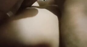 Indiano Amateur's Video di Moglie Ottenere il suo buco del Culo allungato 2 min 40 sec