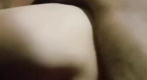 Indiano Amateur's Video di Moglie Ottenere il suo buco del Culo allungato 3 min 10 sec