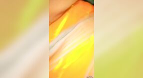 ஹேரி அழகி பூடி தனது கணவரால் கடுமையாகப் பிடிக்கப்படுகிறார் 2 நிமிடம் 50 நொடி