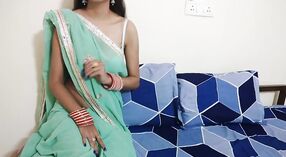 ಭಾರತೀಯ ವೆಬ್ ಸರಣಿ ಹವಾಸ್ ಸಂಚಿಕೆ 1: ದೇವರ ಭಾಭಿಯೊಂದಿಗೆ ಅತ್ಯಂತ ಸೆಕ್ಸ್ ದೃಶ್ಯ 1 ನಿಮಿಷ 00 ಸೆಕೆಂಡು