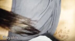 印度摩洛伊斯兰解放阵线在水疗中刺穿并搞砸了她的阴部 2 敏 50 sec