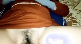 رجل باكستاني متع امرأة بألسنته ويخترق مهبلها 6 دقيقة 10 ثانية