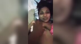 Liebhaber und Freundin in Gwahati Video 2 min 40 s