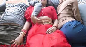 Indische Mutter bekommt den Schwanz ihres Sohnes in ihre Muschi 1 min 30 s