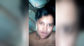 Sexy Bhabhi Gibt einen Blowjob und Hat Sex 6 min 20 s