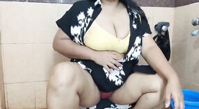 Today's Exclusive Video: Vlogger Preeti Singh in a Wet and Wild Scene 4 min 30 sec