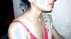 インドの美しさは本物のセックスビデオで彼女の主人の注文に従う 4 分 20 秒