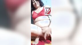 MMS Video di un Nudo India Diteggiatura se stessa 1 min 10 sec