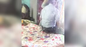 छिपे हुए कैमरे वीडियो के भारतीय भाभी को धोखा दे उसके मालिक के साथ 0 मिन 0 एसईसी