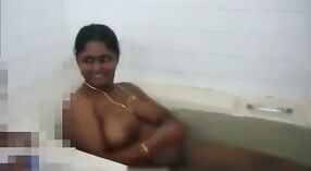 Время горячей ванны жены с захватом и траханьем 0 минута 0 сек