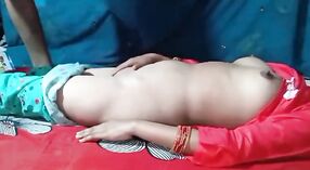 Full-Night-indisches Mädchen wird in diesem Webcam-Video von ihrem Geliebten gefickt 5 min 20 s