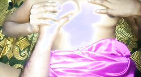 இந்திய ஜோடி கிராமத்தில் ஒரு நீராவி நள்ளிரவு காட்சியை அனுபவிக்கிறது 2 நிமிடம் 50 நொடி