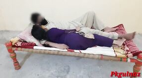 Hardcore Indiase seks: Jija en Sali krijgen ondeugend in de douche 0 min 0 sec
