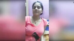 Desi adolescente recebe dela burro esticada de Raw Anal açao 0 minuto 0 SEC