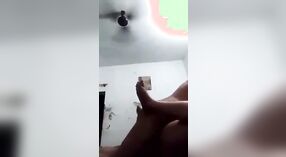 Desi casal quente e fumegante sexo neste vídeo 7 minuto 20 SEC