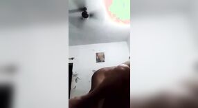 Desi pary gorący i ekscytujący seks w tym filmie 8 / min 20 sec