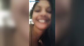 Oral seks ile Desi Lund Sıcak Mms Video 2 dakika 50 saniyelik