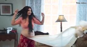 Desi bhabhi grandi tette ottenere l'attenzione che meritano 2 min 40 sec