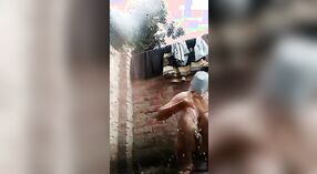 Desi chica se golpean por Nangi Nahati en caliente video porno 2 mín. 40 sec
