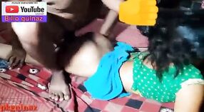 Celana dalam Desi bhabhi mendapatkan perhatian yang layak mereka dapatkan dalam video panas ini 4 min 00 sec