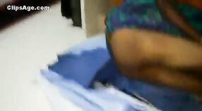 Desi Maid在此XXX视频中的价值证明 1 敏 00 sec