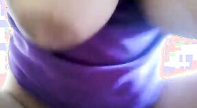 Desi Indian ' s chudai video met Lund Chuswa 2 min 40 sec