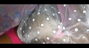 Desi sikme video featuring bir busty Bengalce eş 0 dakika 0 saniyelik