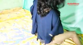 Indyjski BDSM wideo featuring a posłuszny mężczyzna 1 / min 10 sec