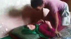 Ragazza musulmana ottiene cattivo con il suo fidanzato in questo nuovo desi video porno 0 min 30 sec