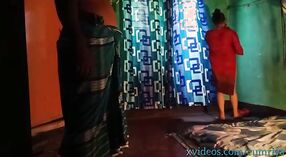 Desi femme de ménage devient coquine en Hindi bleu photos 1 minute 20 sec