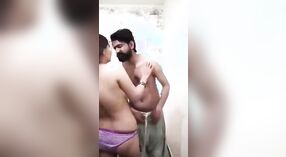 شہوانی ، شہوت انگیز Marwari اس ویڈیو میں شرارتی ہو جاتا ہے 0 کم از کم 0 سیکنڈ