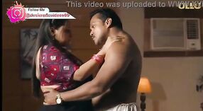 Desi bhabhi's sensual music video 1 min 40 sec