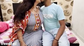 Desi Aunty Hot Chudai，高清质量 1 敏 10 sec