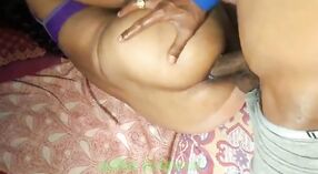 La sex tape chaude de la sorcière Desi ass avec des photos bleues hindi 6 minute 10 sec