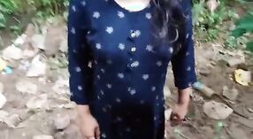 Desi bf recebe seu bichano esticada em vídeo quente 0 minuto 0 SEC