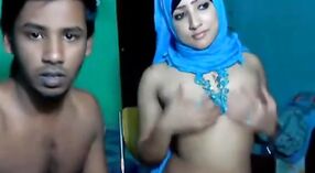 Desi filles de la fac de sexe avec une fille musulmane sur webcam en direct 4 minute 20 sec