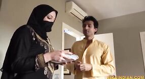 Muslim Babe's Sensual Chut Lund Play in HD 0 min 40 sec